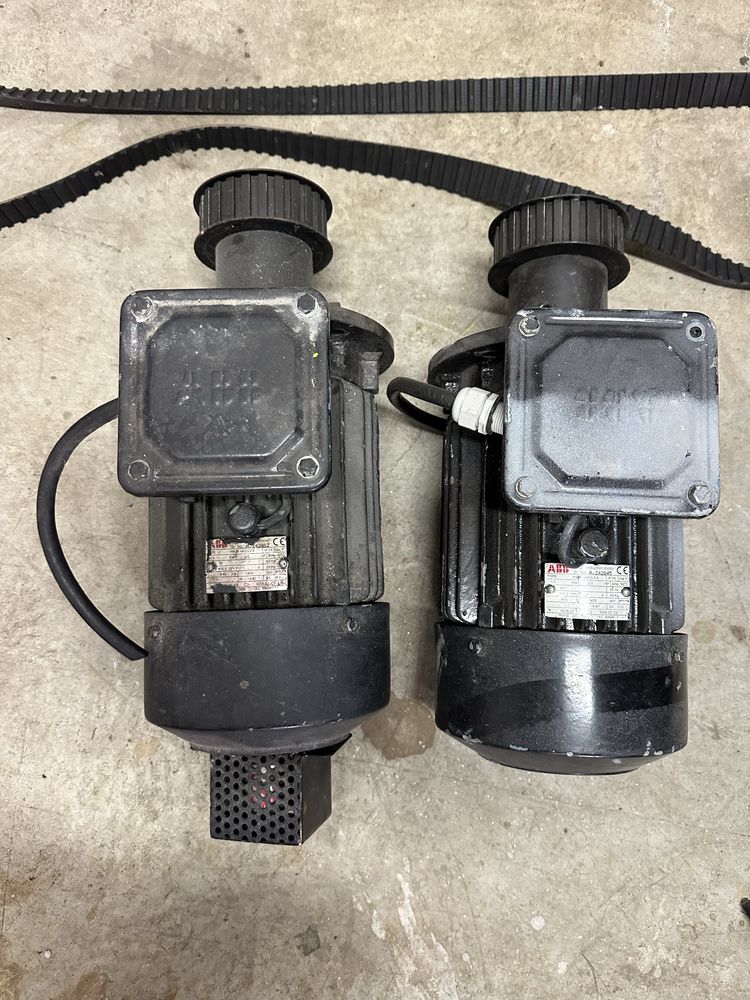 motor elétrico trifásico com Rolamento  2.0cv