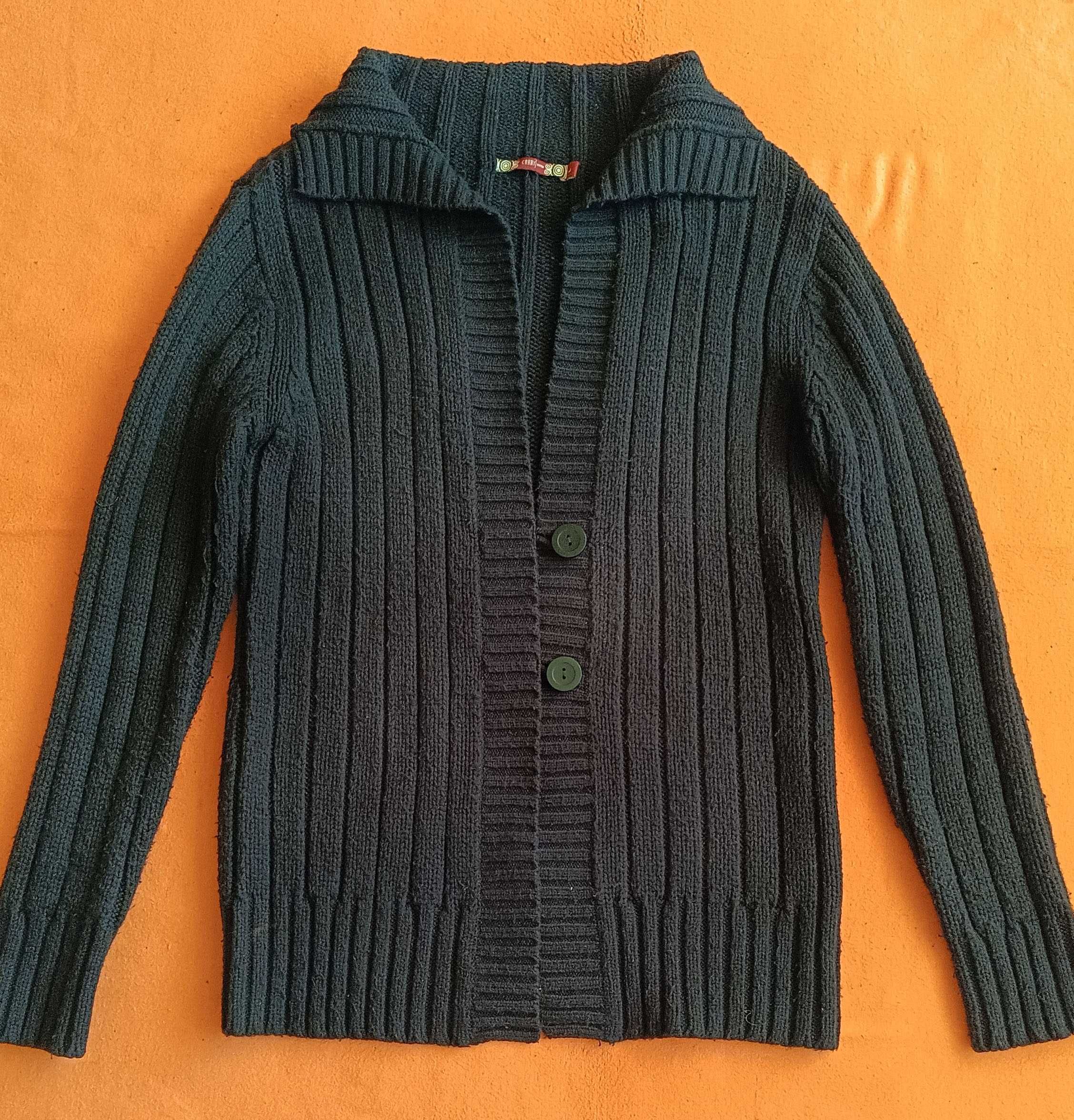 czarny cardigan CARRY zapinany na 2 guziki