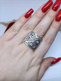 Widoczny pierścionek ze srebra, srebro 926