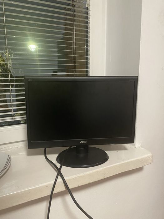 monitor AOC 19 cali