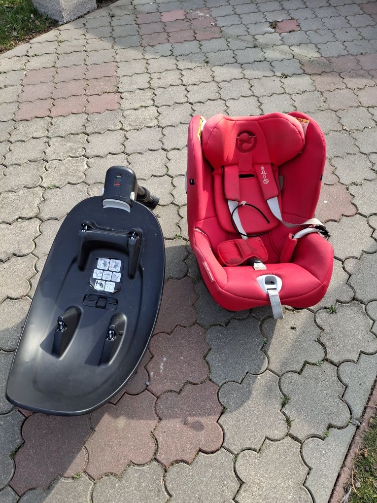 Fotelik z bazą izofix Cybex Sirona M2 i-size