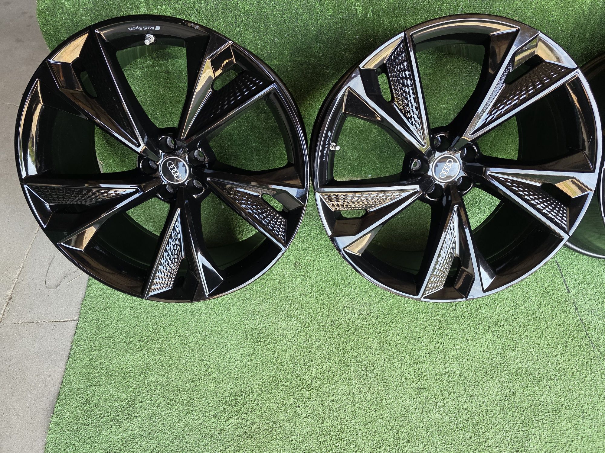 Sprzedam Alufelgi Orginalne Audi 5x112 22 RS6 Q7 SQ7 Q8 SQ8AUDI SPORT