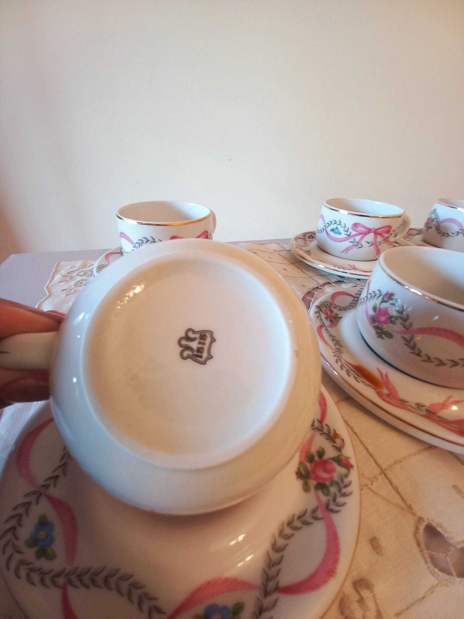 Serviço de Chávenas de Chá