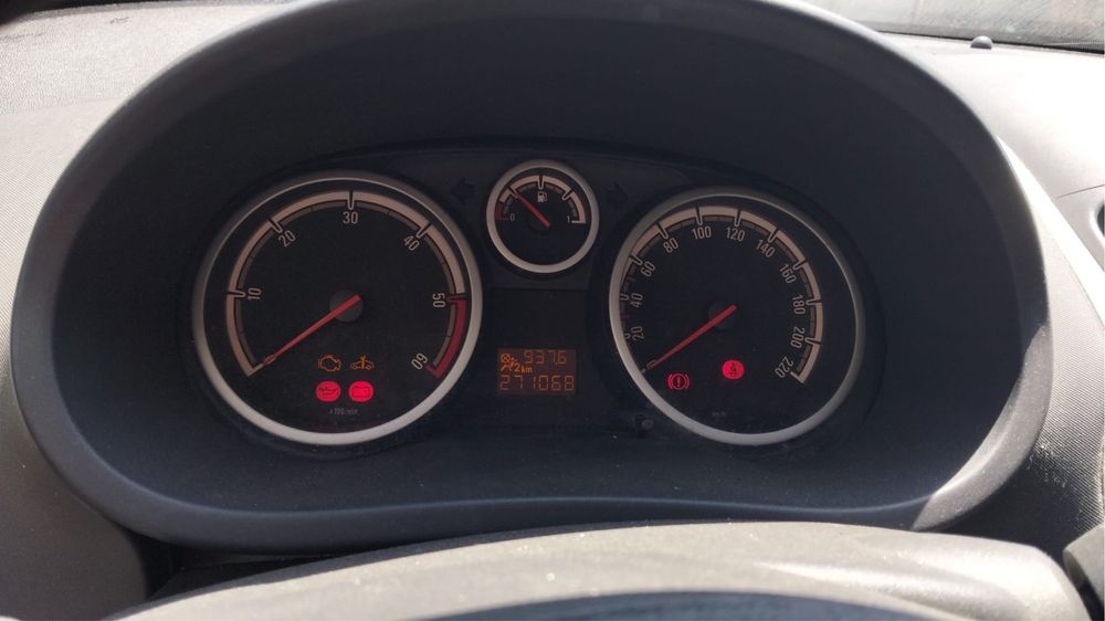 Opel corsa D Cdti 1.3