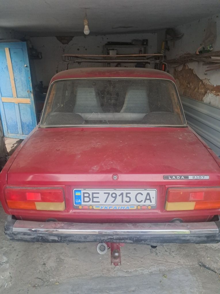 Продаю ваз 2107.