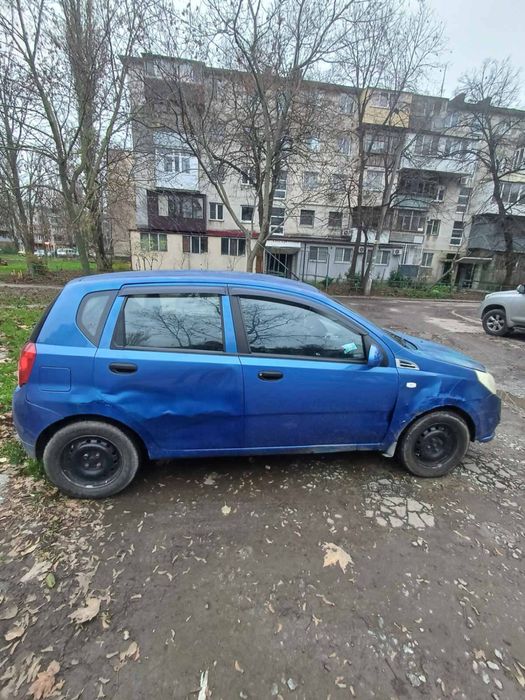 Продам авео 1.5 механика