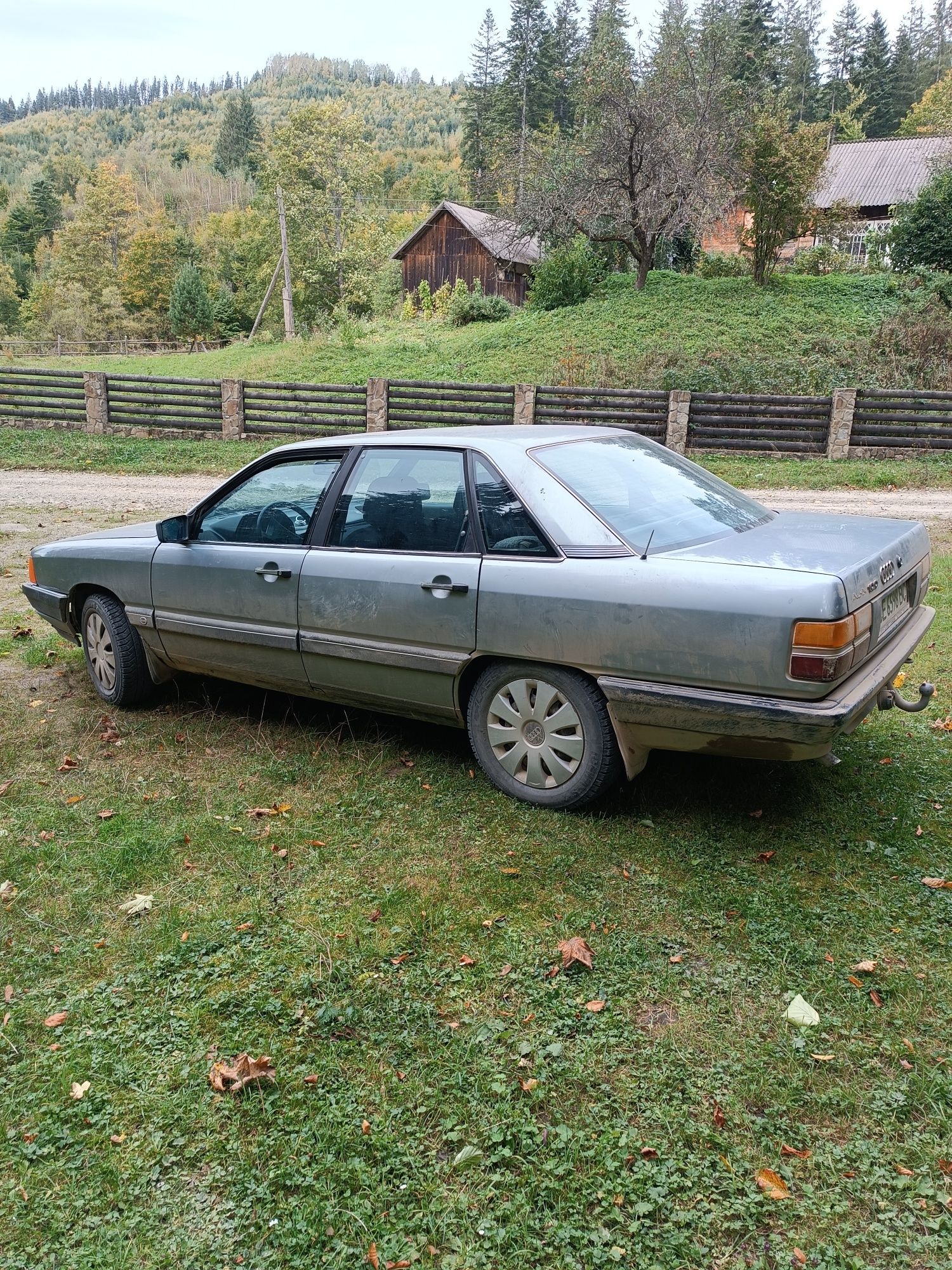 Ауді 100 с3 1987 року