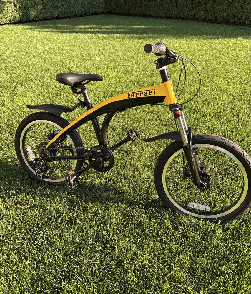 Велосипед Ferrari  (8-14 лет)