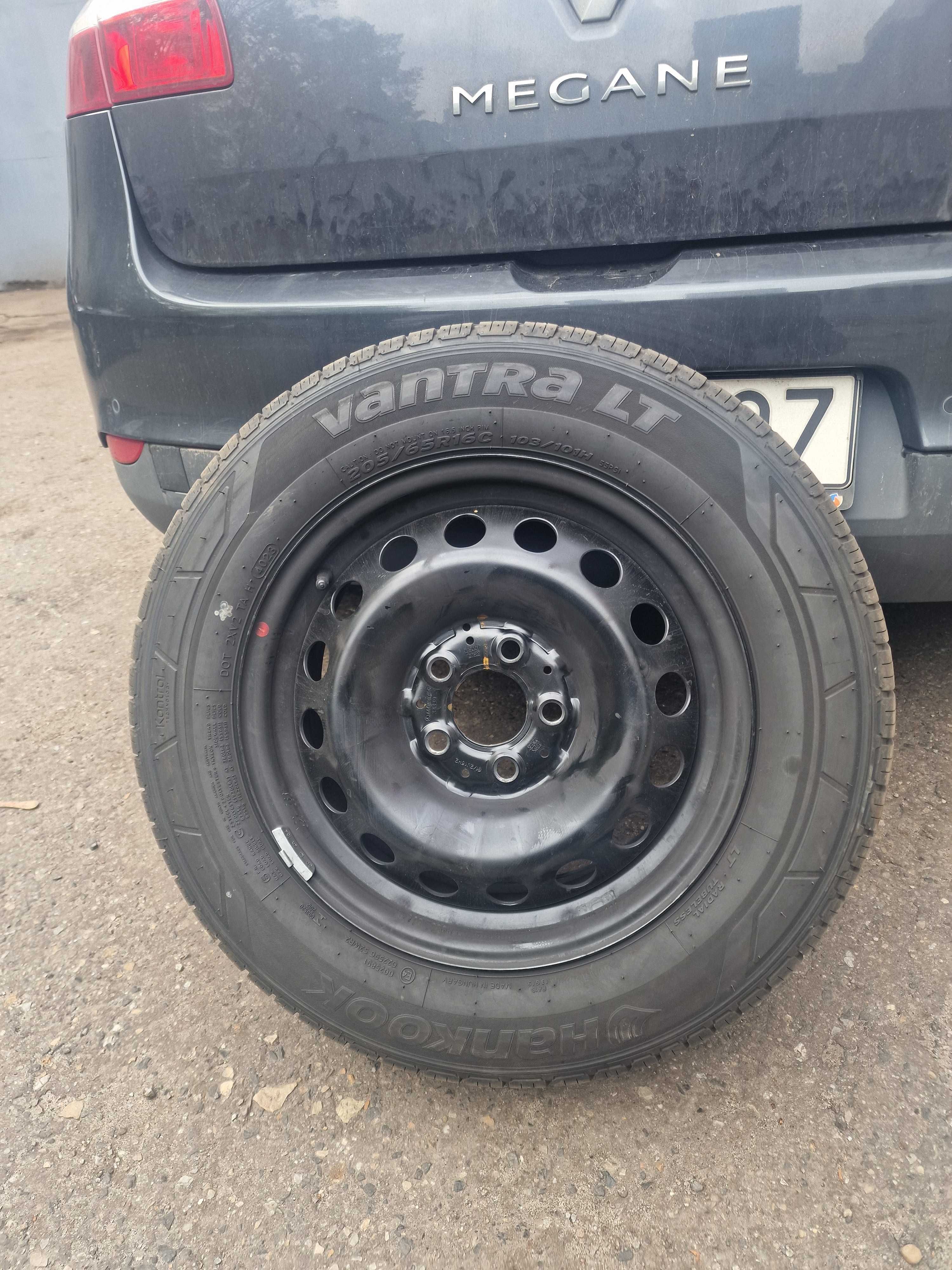 Koła felgi stalowe z oponami z Mercedes Vito w 447 205/65/16c Hankook