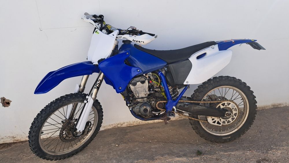 Yamaha YZF 400 Matriculada