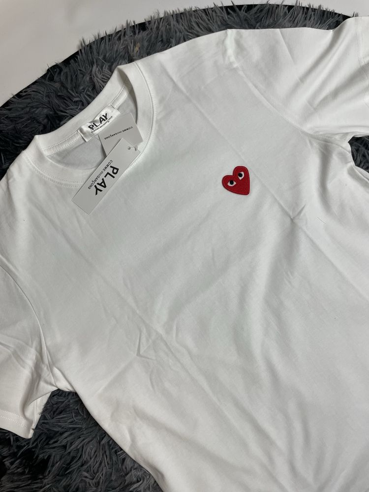 Футболка CDG Play / comme des garcons