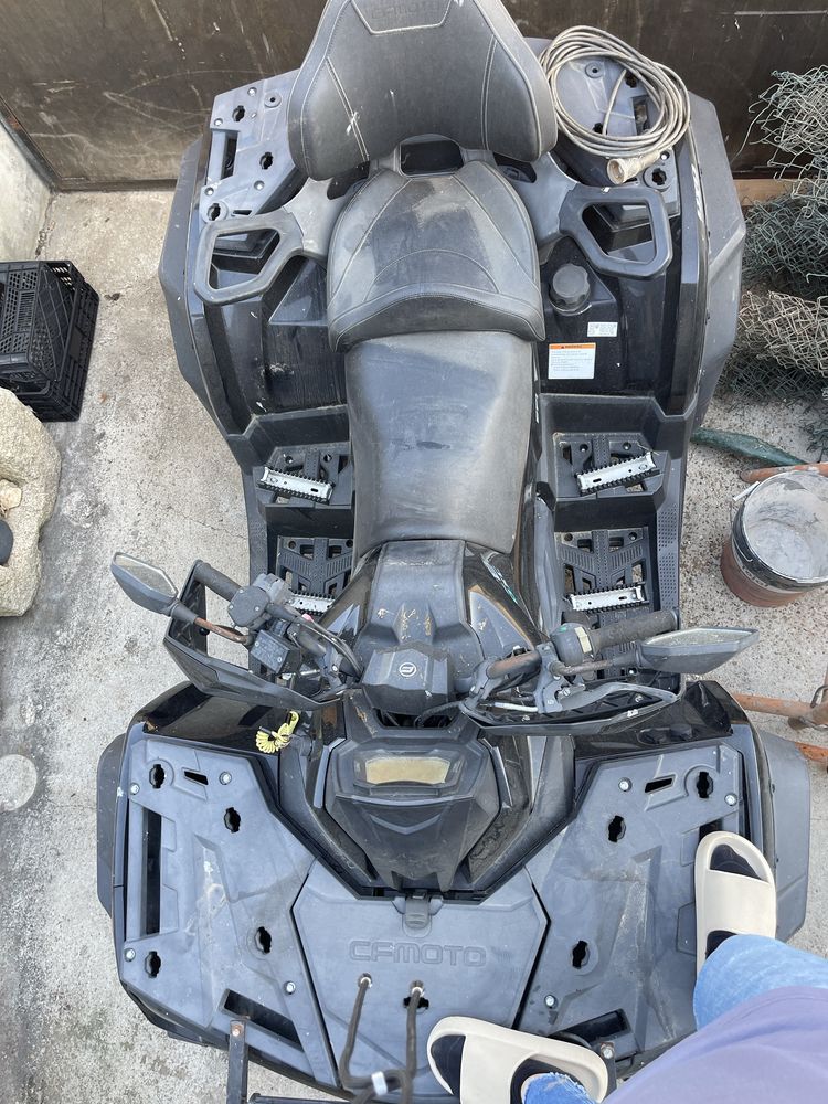 Moto 4 C FORCE 850