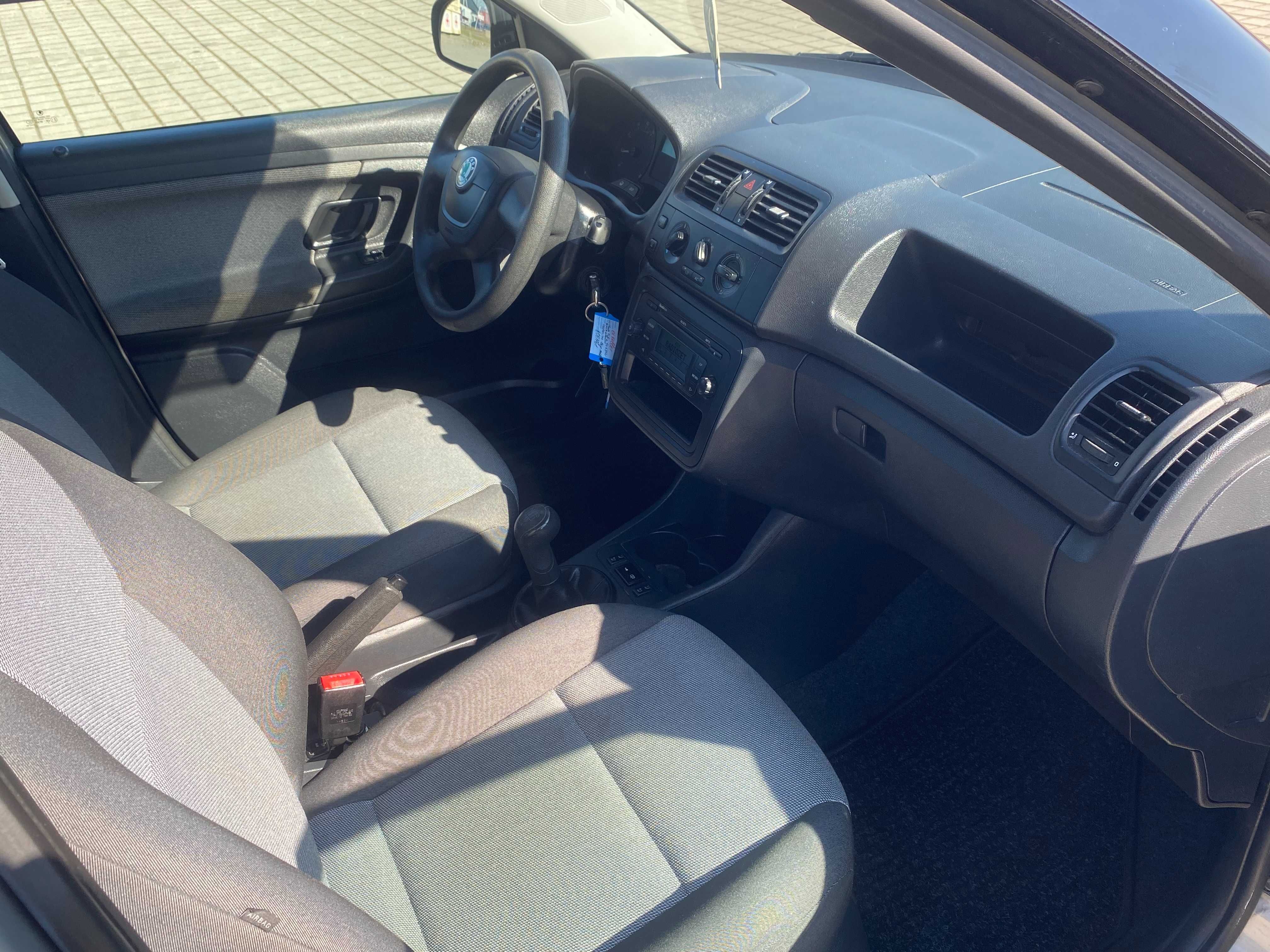 SKODA FABIA 2013 POJ. 1.4 BENZ. MPI 86 KM przeb.143000 serwis oryginał