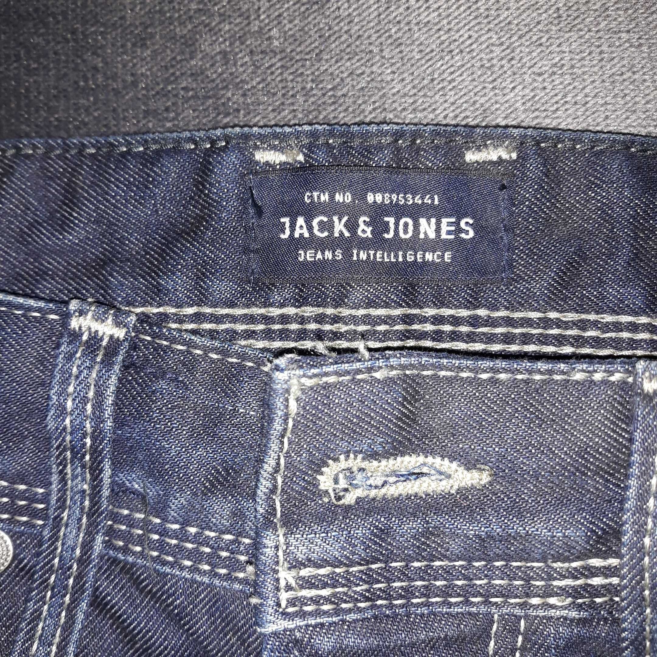 Nowe jeansy Jack & Jones 31 / 34