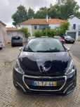 Carro Peugeot 208