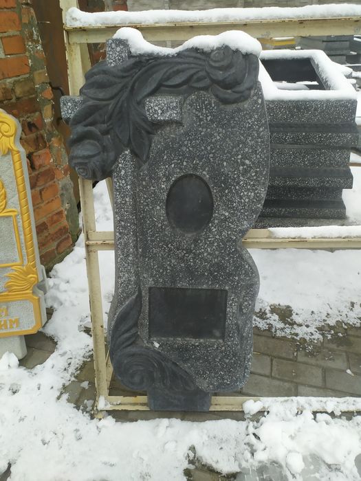 Изготовление, реставрация памятников. Все для похорон. Катафалк