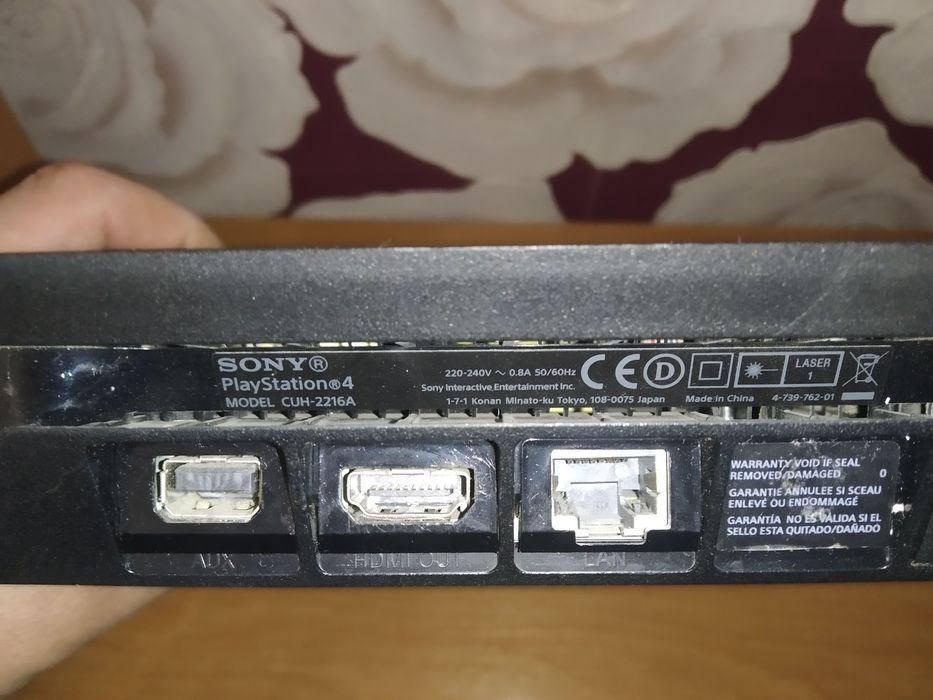 PS4 Slim 500Gb+ 2 джойстика + гра (диск)