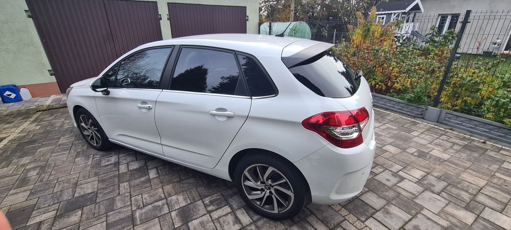Citroen c4 1.6hdi biała perła navi, klimatronk, 2 komplety kół