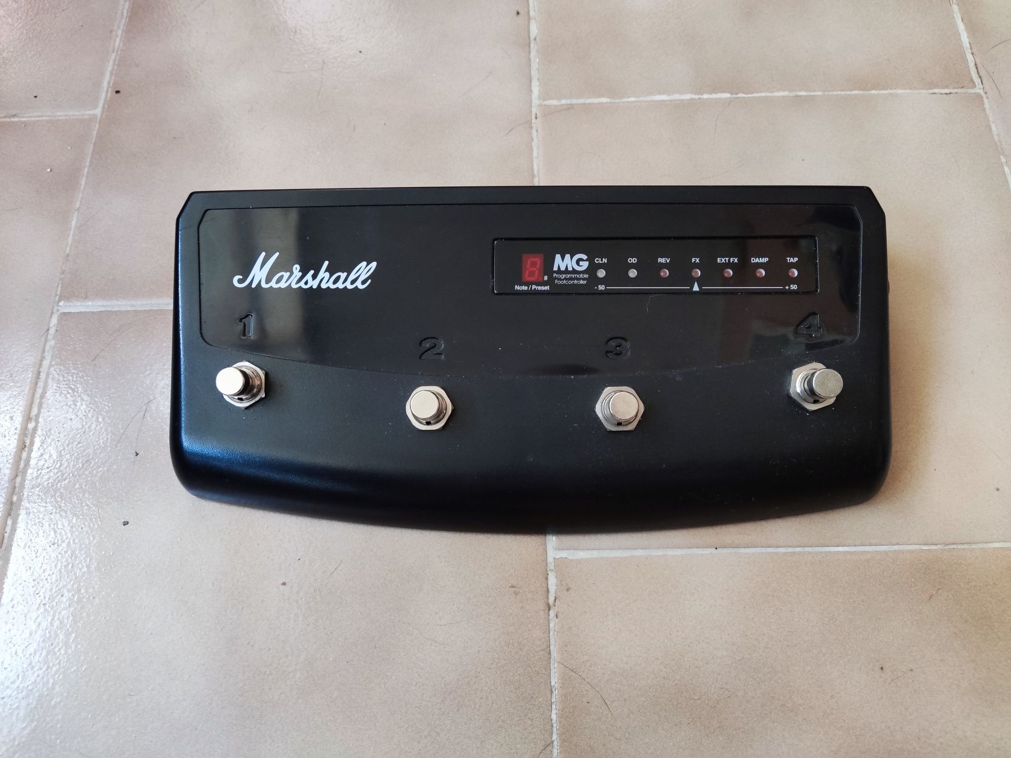 Pedal Marshall para amplificadores Marshall MG Series.