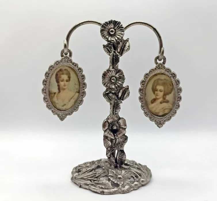 Moldura   vintage em metal