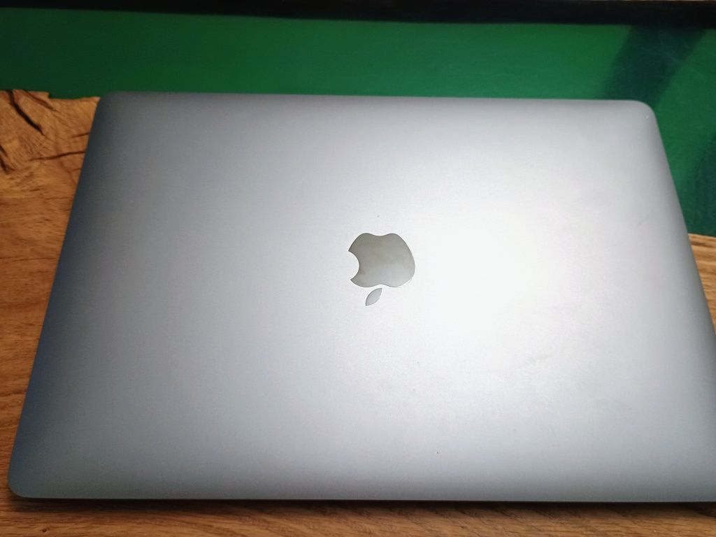 MacBook Air 13-inch/M1/16Gb/256Gb