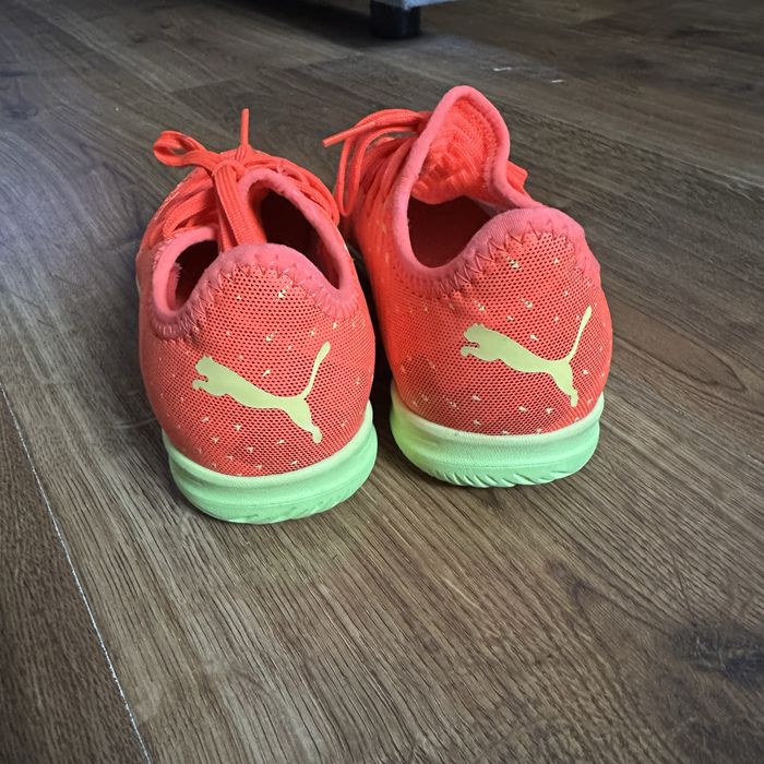 Buty sportowe PUMA 34 do piłki nożnej