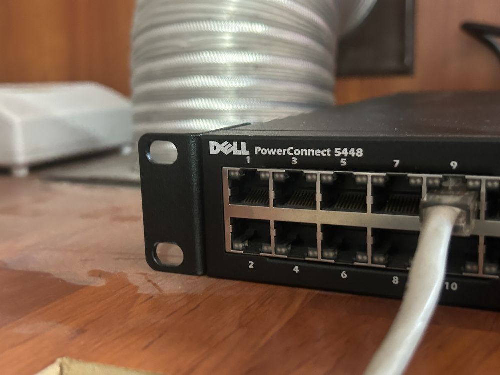 Switch Dell PowerConnect 5448