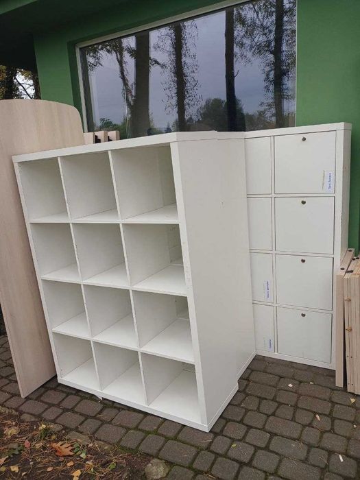 Oferuję na sprzedaż meble biurowe, stoły, krzesła, półki