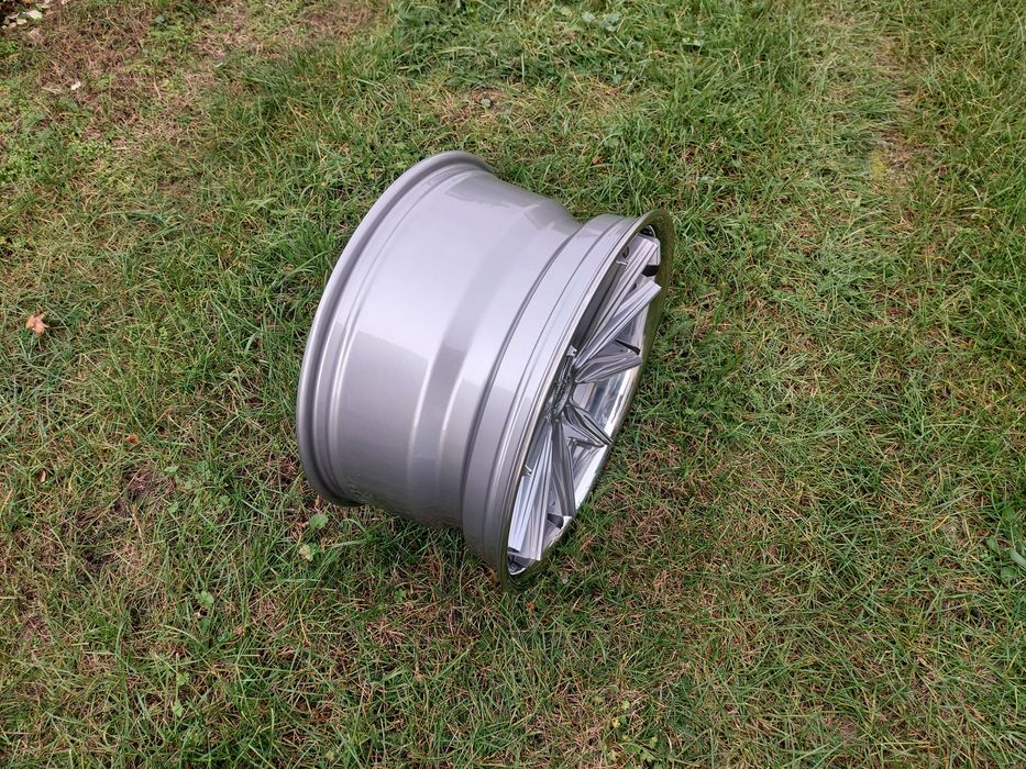 Felgi Concaver Cvr8 20 5x114,3 9j 10.5j Nowe