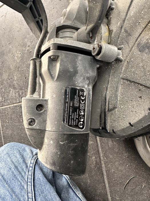 Szlifierka do ścian i sufitów 230 V 710 W 225 mm
