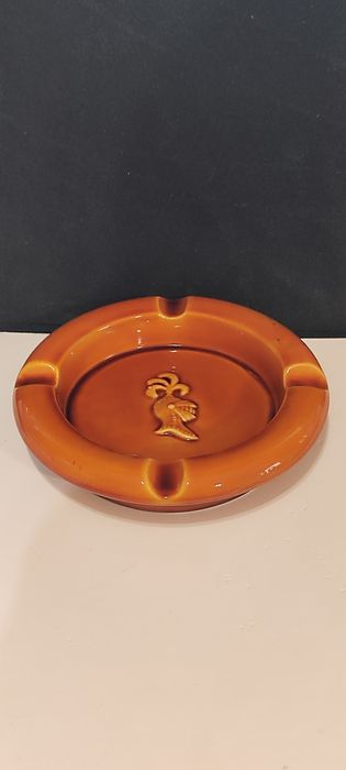 Cinzeiro Secla  em bom estado