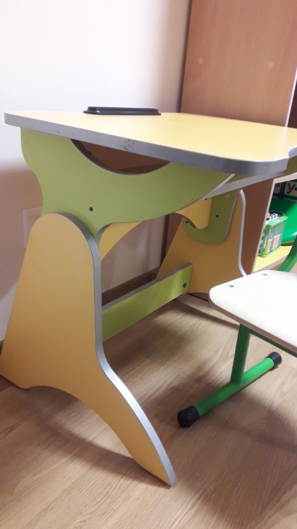 Детский стол столик со стулом стульчик. Самовывоз.