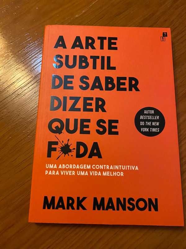 Livro A Arte Subtil de Dizer que se F*