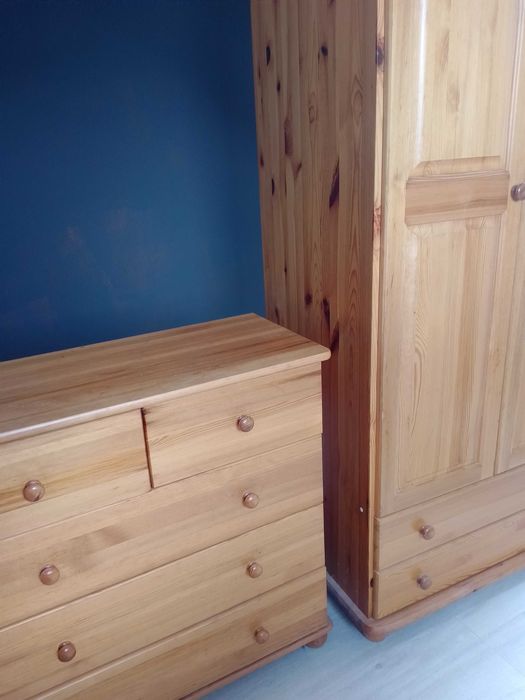 Meble szafa komoda łóżko drewniane