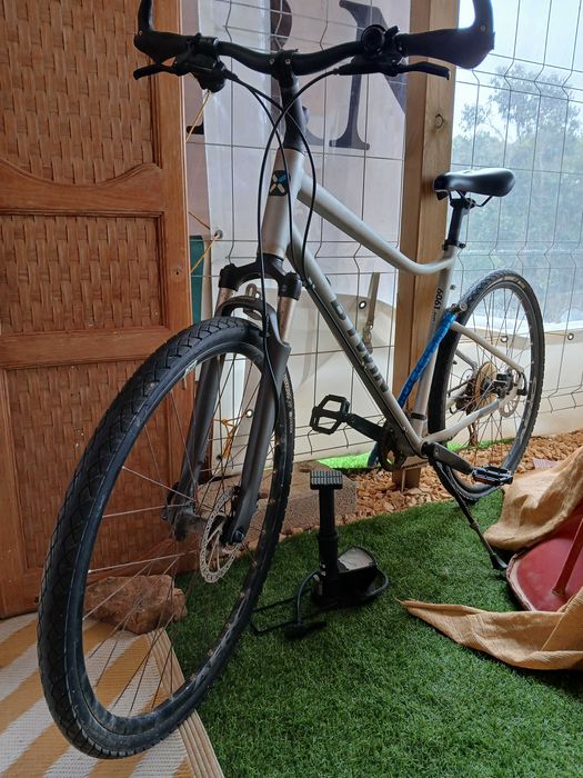 Bicicleta Riverside 900