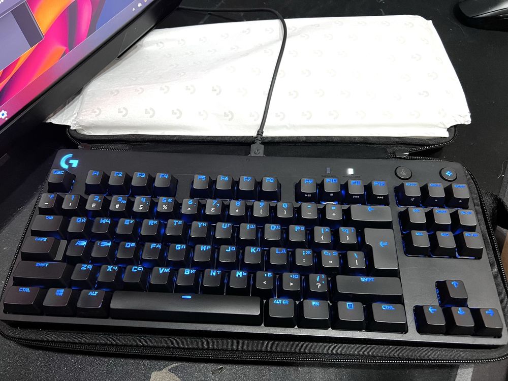 Клавіатура Logitech G PRO Mechanical Gaming Keyboard