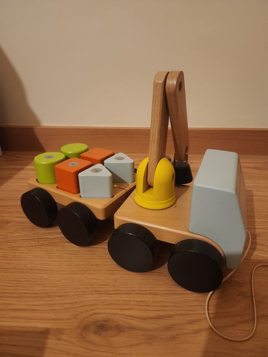 Camião Ikea Montessori