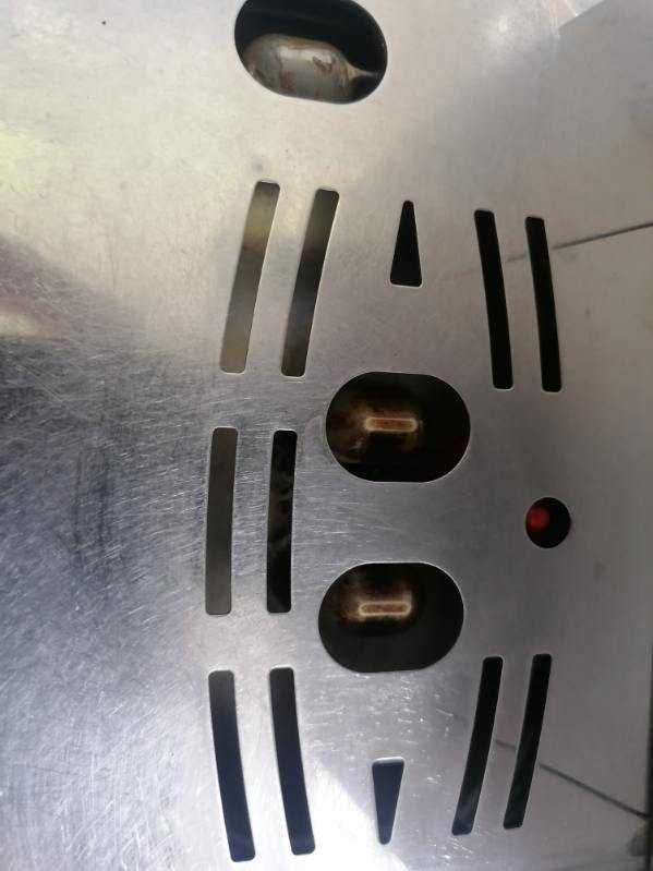 Ekspres ciśnieniowy do kawy z młynkiem pojemnik Delonghi