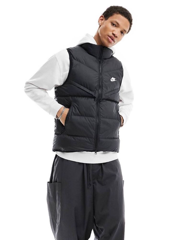 Жилетка Nike Storm Fit Primaloft