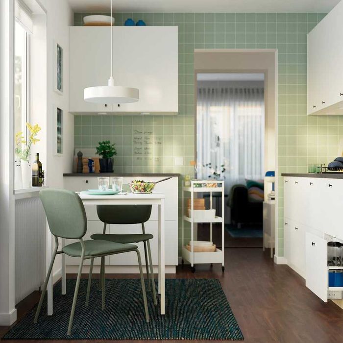 Conjunto mesa + 2 cadeiras IKEA (VIHALS + TOBIAS) – ótimo estado