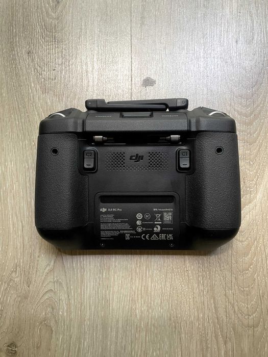 DJI Mavic 3 Fly More Combo + RC Pro