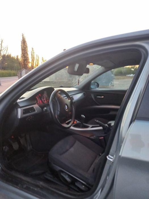 Sprzedam Bmw e90 320i