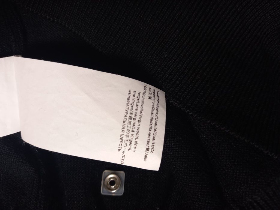 Жилетка hugo boss оригінал жилет boss вовняний шерсть 100% чоловічий