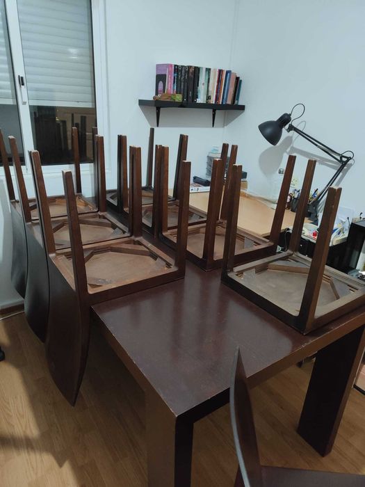 Mesa de jantar + 8 cadeiras madeira maciça