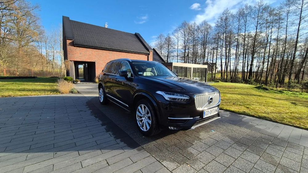 Volvo XC 90 Volvo XC90• 2016 (model 2017) • Bezwypadkowy • Inscription • 5-osobowy