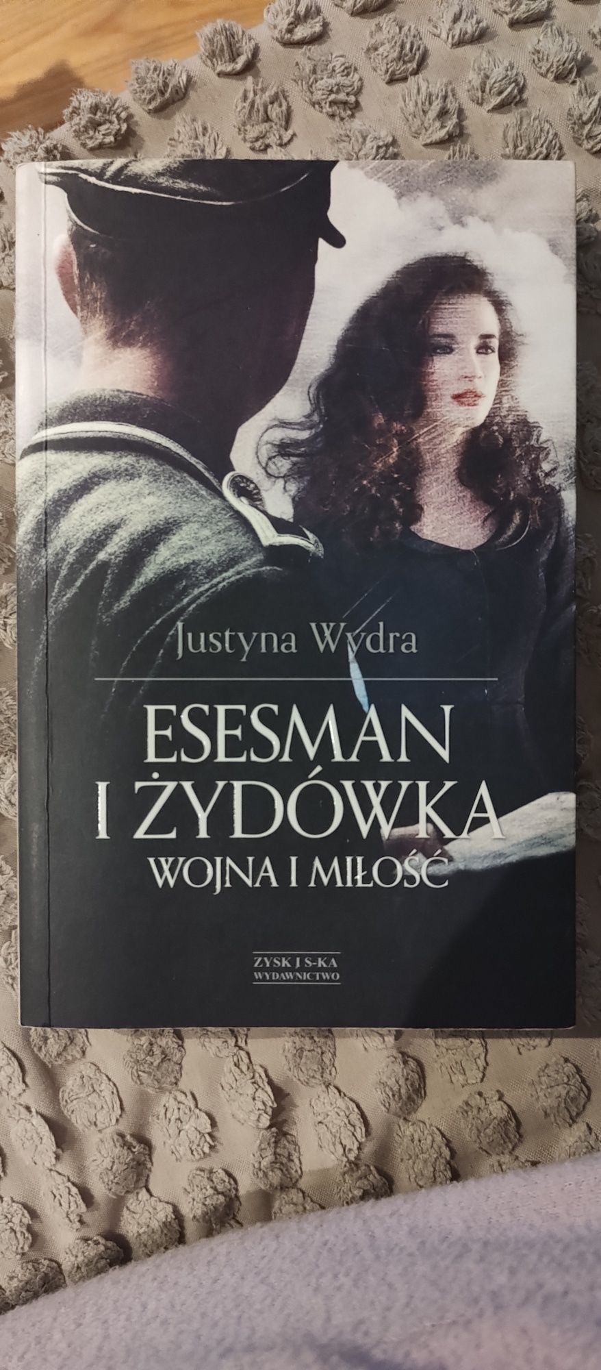 Książka Esesman i Żydowka