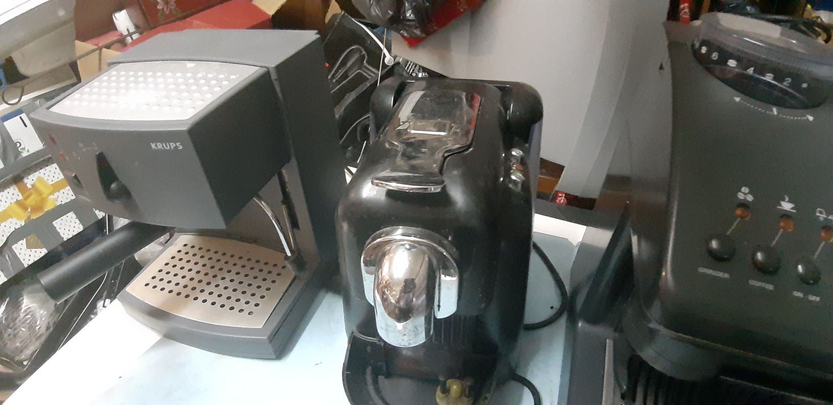 4 máquinas de café