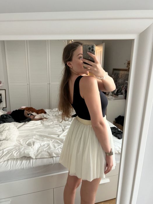 Spódniczka S stradivarius kremowa mini tiulowa rozkloszowana dziewczęc