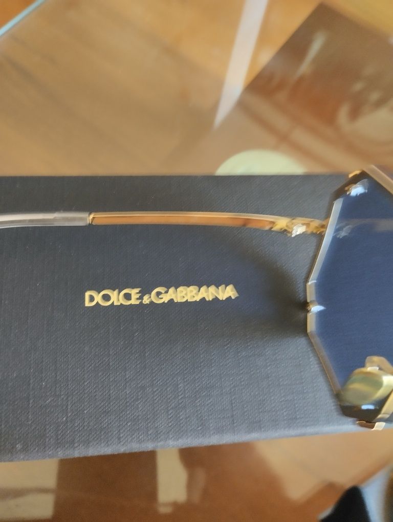 Óculo Dolce& Gabanna, nunca usado e original  e original