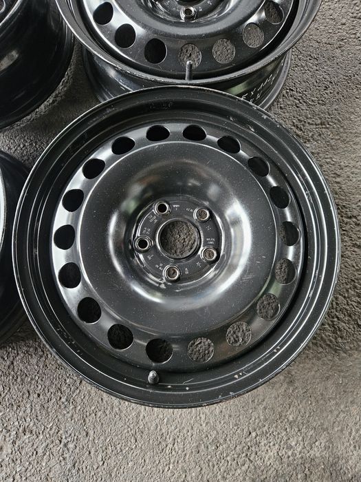 Felgi Stalowe Tiguan Passat Golf T-Rock 17 Cali 5x112 6.5J17 ET38